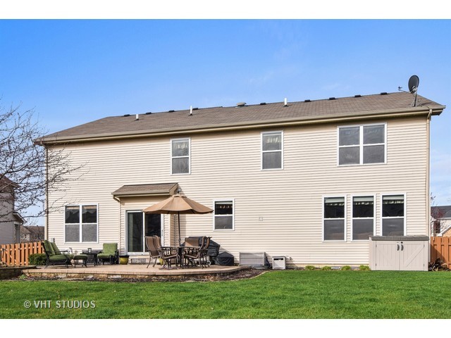 157 Primrose Ln, Bartlett, IL 60103 photo 24