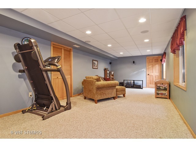 157 Primrose Ln, Bartlett, IL 60103 photo 22