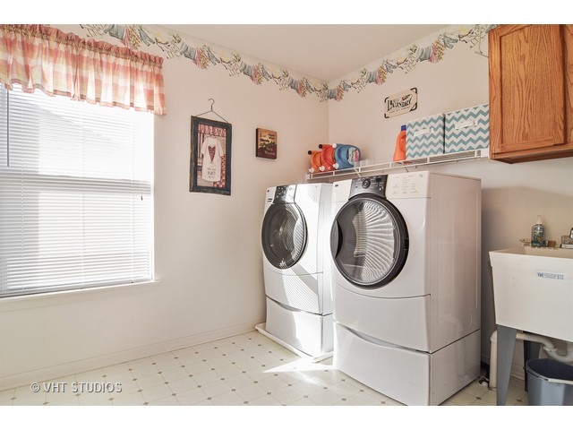 157 Primrose Ln, Bartlett, IL 60103 photo 17