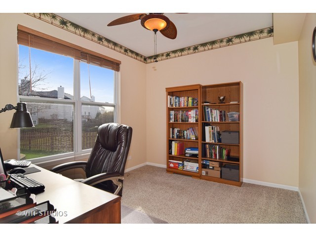 157 Primrose Ln, Bartlett, IL 60103 photo 9