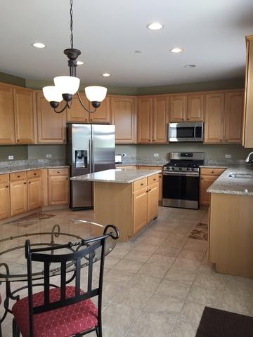 1575 Russell Dr, Hoffman Estates, IL 60192 photo 7