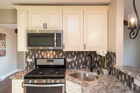 7907 W 74th Pl, Bridgeview, IL 60455 photo 8
