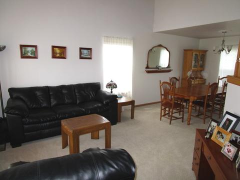 1010 Dewey St, Harvard, IL 60033 photo 5