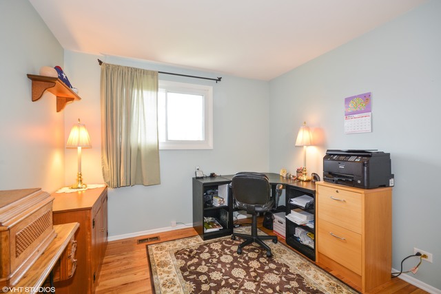 2236 Kingston Dr, Wheaton, IL 60189 photo 13