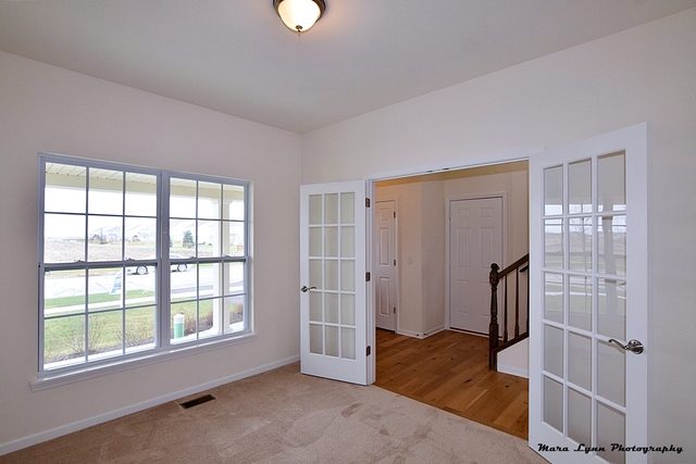 421 E Becker Pl, Sycamore, IL 60178 photo 3