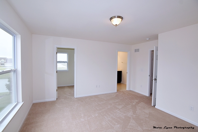 421 E Becker Pl, Sycamore, IL 60178 photo 14