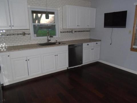 1416 Park Rd, Peru, IL 61354 photo 5