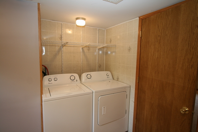 402 E Church St, Minooka, IL 60447 photo 10