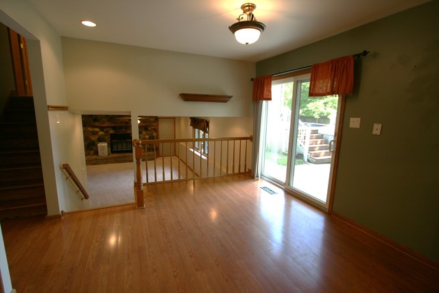 402 E Church St, Minooka, IL 60447 photo 5