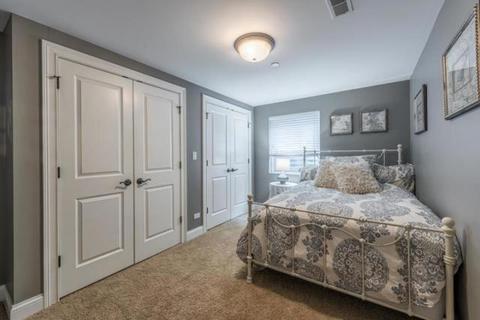 357 Maple St, Glen Ellyn, IL 60137 photo 25