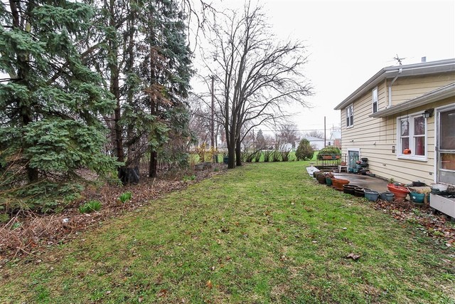 515 E Forest Ave, Des Plaines, IL 60018 photo 16