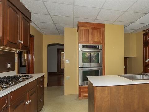 4 S Commonwealth Ave, Elgin, IL 60123 photo 10