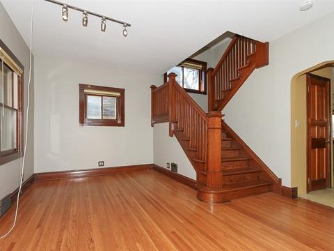 4 S Commonwealth Ave, Elgin, IL 60123 photo 6