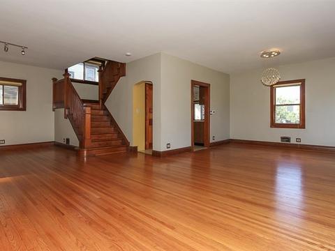 4 S Commonwealth Ave, Elgin, IL 60123 photo 3