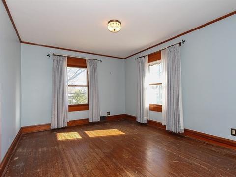 4 S Commonwealth Ave, Elgin, IL 60123 photo 16