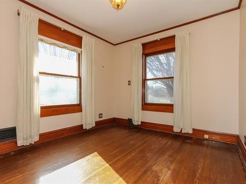 4 S Commonwealth Ave, Elgin, IL 60123 photo 18