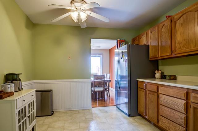 12 Cypress Sq, Elgin, IL 60123 photo 6
