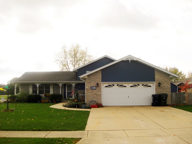 218 Heritage Dr, Minooka, IL 60447 photo 2