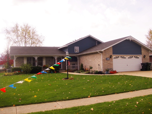 218 Heritage Dr, Minooka, IL 60447 photo 1