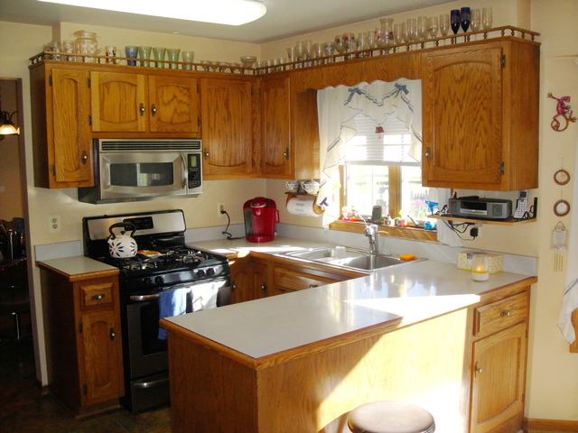 218 Heritage Dr, Minooka, IL 60447 photo 8