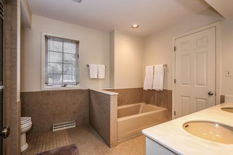 1070 Sunset Rd, Winnetka, IL 60093 photo 16