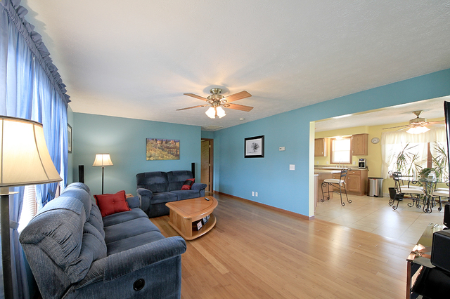 327 Elk St, Odell, IL 60460 photo 4