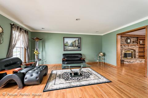 1504 Sequoia Rd, Naperville, IL 60540 photo 4