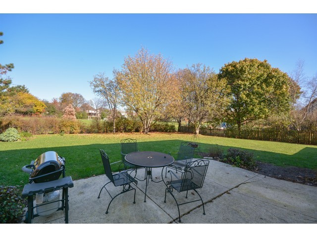 1307 Brighton Dr, Wheaton, IL 60189 photo 20