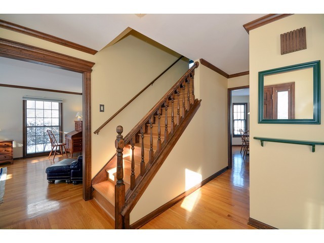 1307 Brighton Dr, Wheaton, IL 60189 photo 3