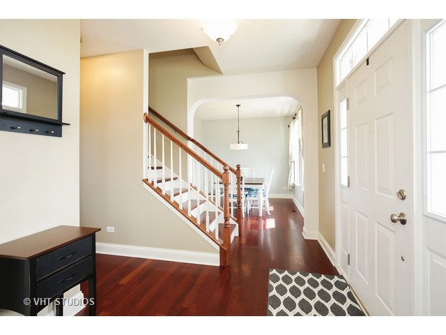6706 Galway Dr, Mchenry, IL 60050 photo 2