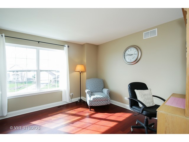 6706 Galway Dr, Mchenry, IL 60050 photo 13