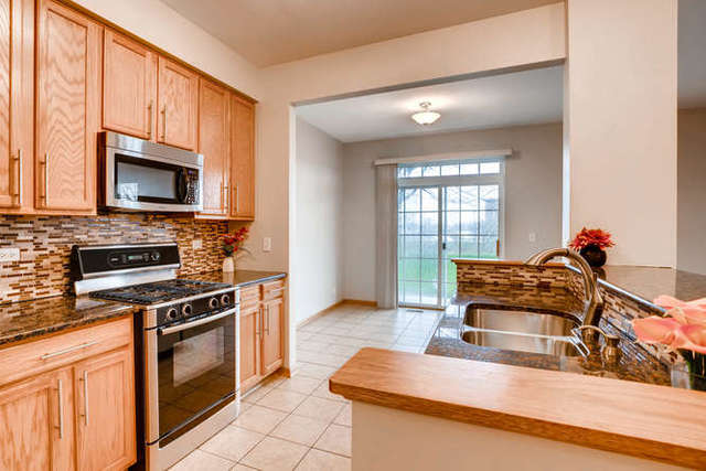 24152 Walnut Cir, Plainfield, IL 60585 photo 6