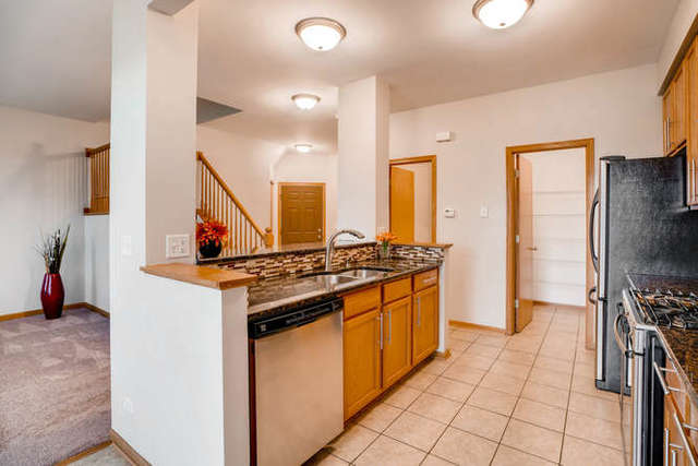 24152 Walnut Cir, Plainfield, IL 60585 photo 9