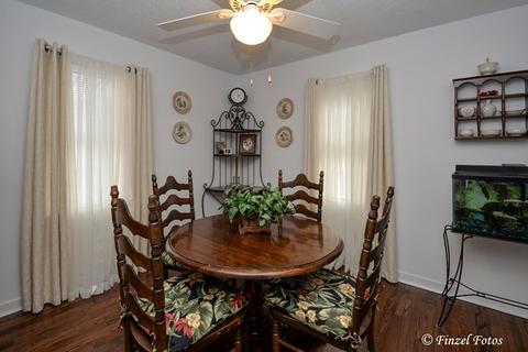 101 S Union St, Elgin, IL 60123 photo 10