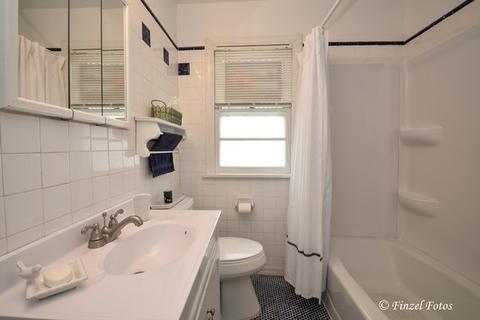 101 S Union St, Elgin, IL 60123 photo 9