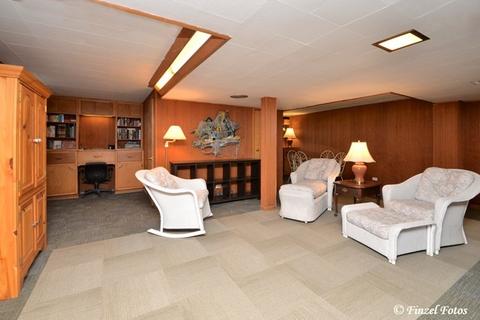101 S Union St, Elgin, IL 60123 photo 12