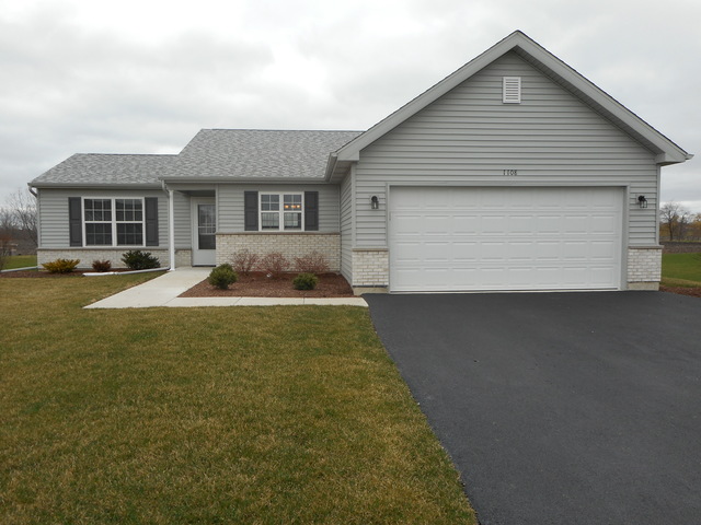 1108 Monroe Ave, Mchenry, IL 60050 photo 1
