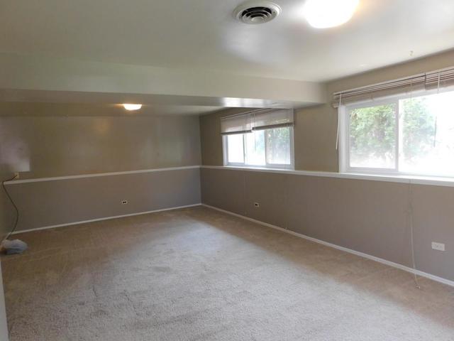 515 Amherst Ln, Hoffman Estates, IL 60169 photo 14