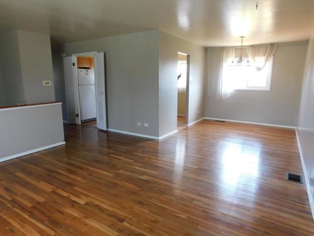515 Amherst Ln, Hoffman Estates, IL 60169 photo 7