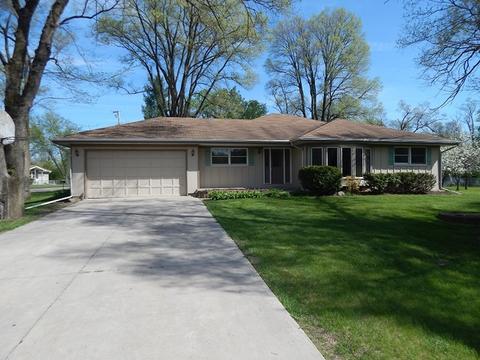 1433 Winaki Trl, Algonquin, IL 60102 photo 1