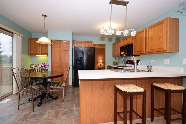 531 Rose Ln, Bartlett, IL 60103 photo 8