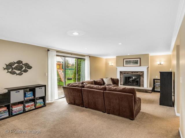 1613 Apache Dr, Naperville, IL 60563 photo 12
