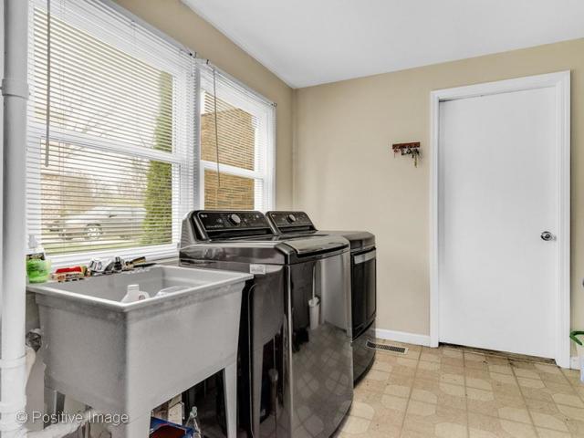 1613 Apache Dr, Naperville, IL 60563 photo 15