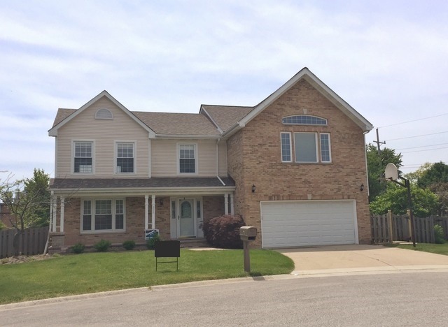 824 Heritage Dr, Mount Prospect, IL 60056 photo 1
