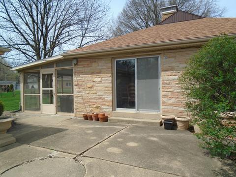 2105 Caton Rd, Ottawa, IL 61350 photo 4