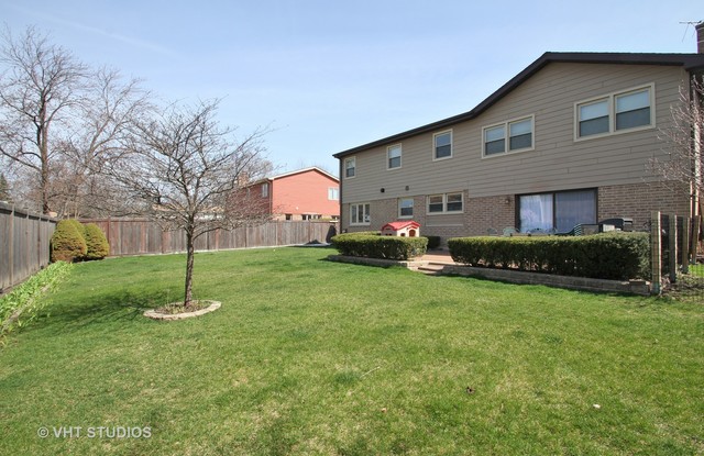 2715 Maynard Dr, Glenview, IL 60025 photo 15