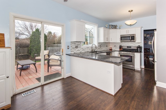 2003 Vermette Cir, Plainfield, IL 60586 photo 4