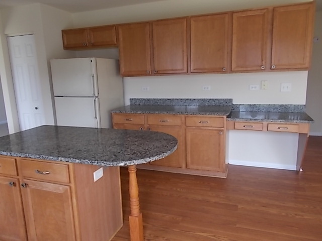272 Berkeley Dr, Bolingbrook, IL 60440 photo 7