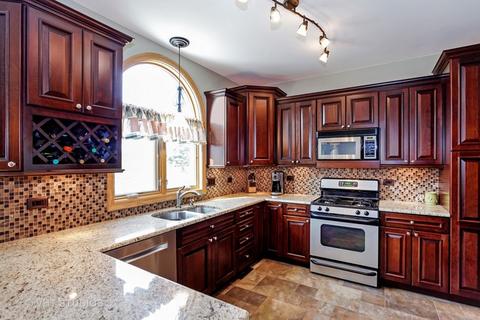 10513 Sharon Ln, Mokena, IL 60448 photo 5