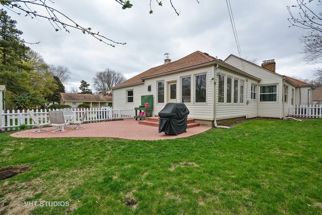 1068 Carr St, Elgin, IL 60123 photo 19